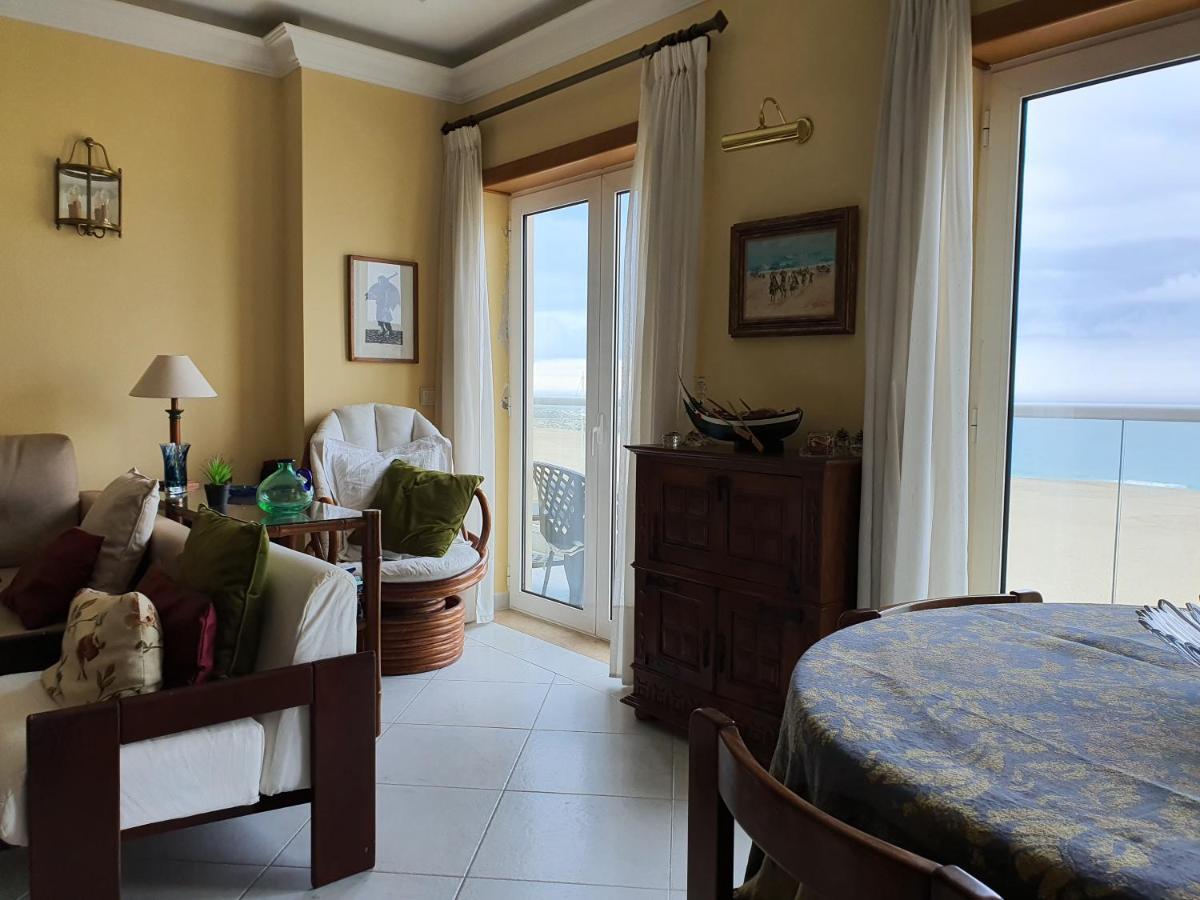 Nazare Apartamento Em Frente Ao Mar 外观 照片