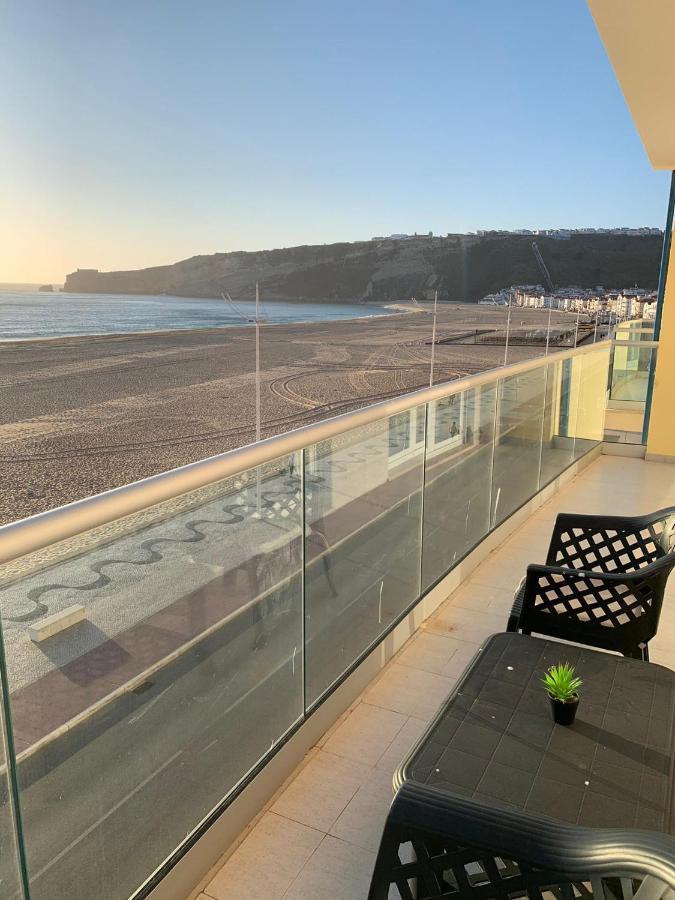 Nazare Apartamento Em Frente Ao Mar 外观 照片